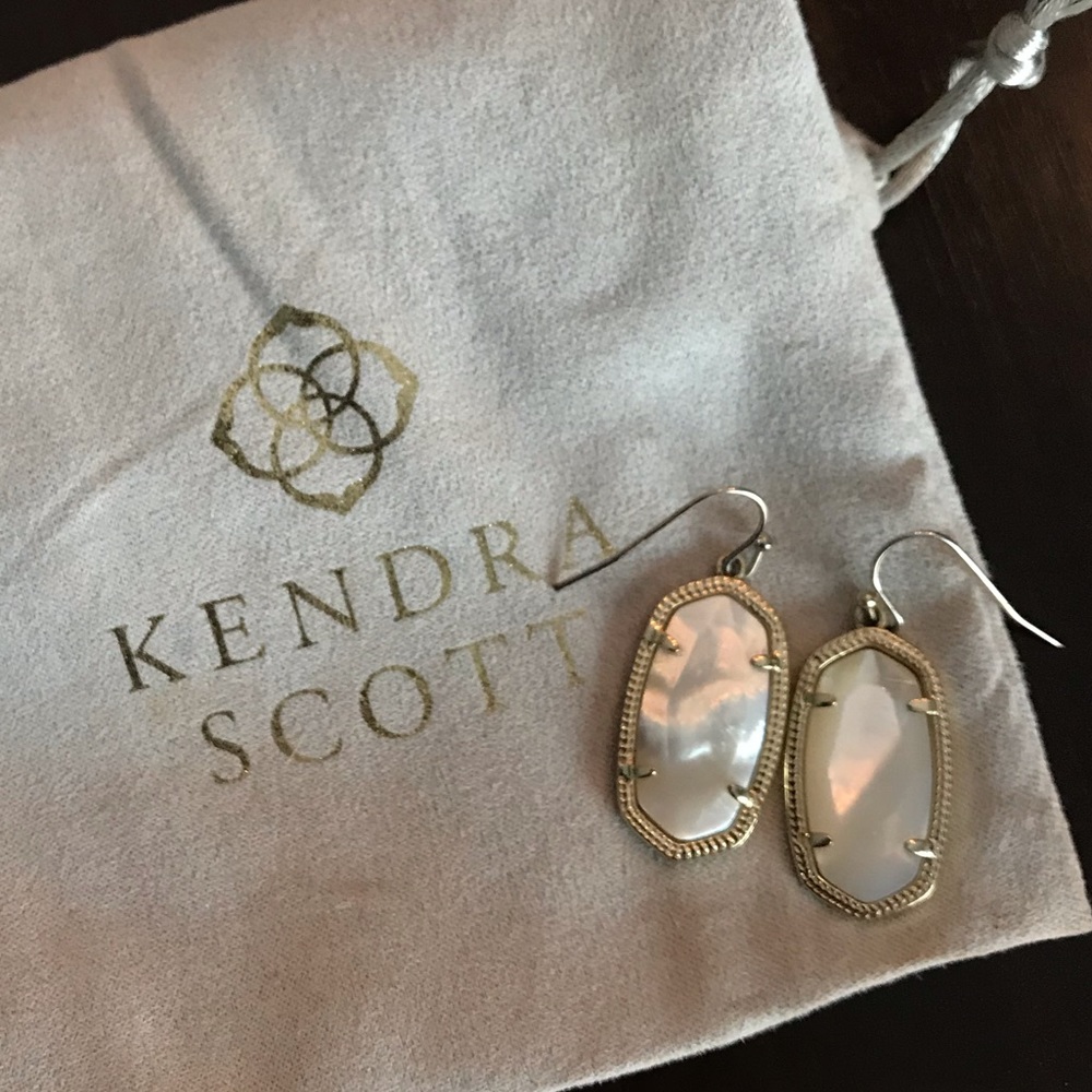 Kendra Scott Dani Earrings